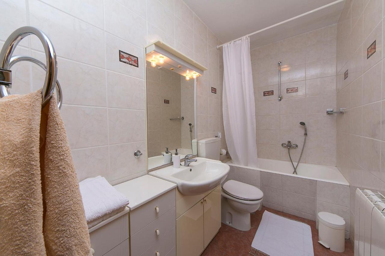Adria Brela Apartments 외부 사진