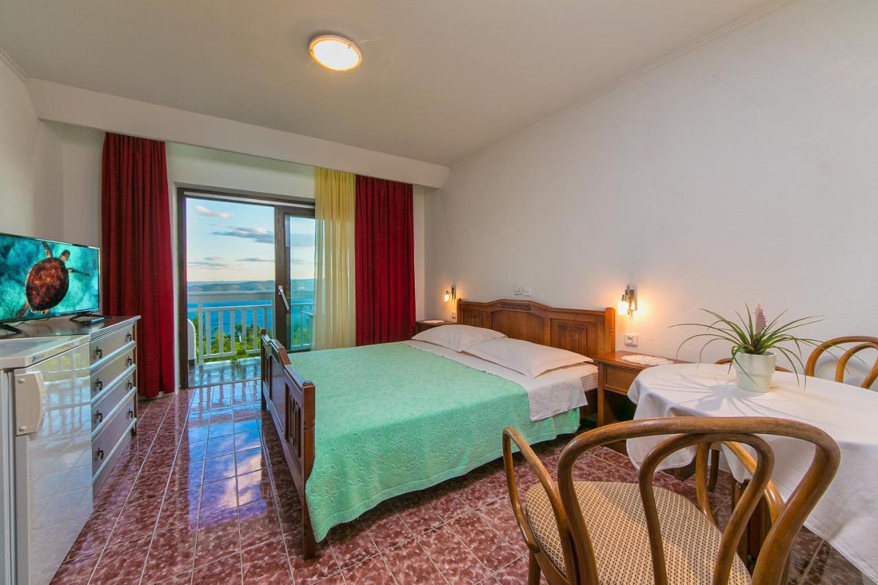 Adria Brela Apartments 외부 사진