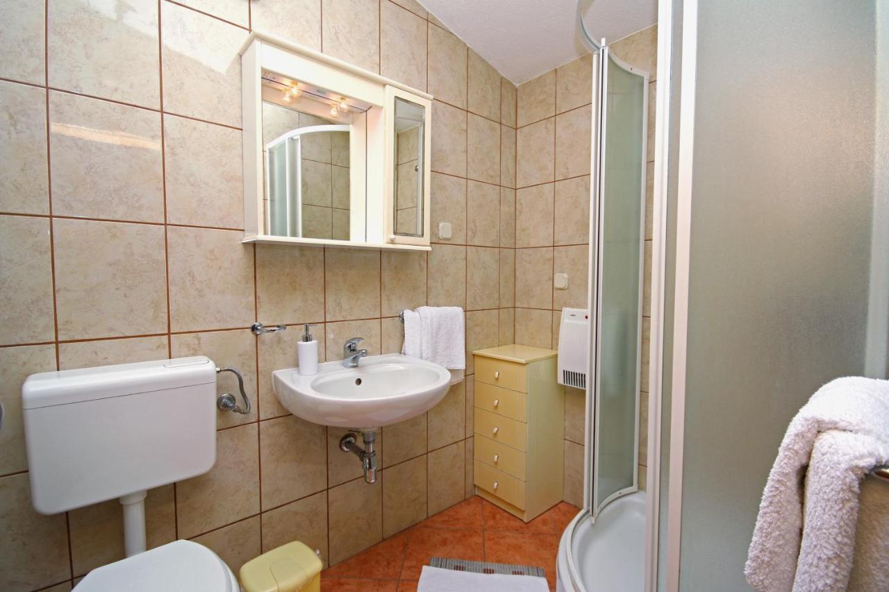 Adria Brela Apartments 외부 사진