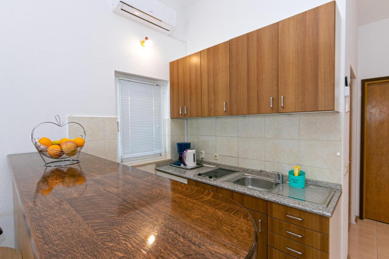Adria Brela Apartments 외부 사진