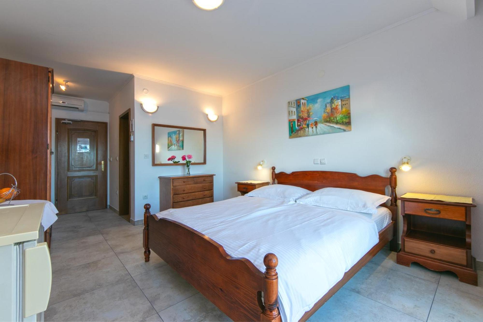 Adria Brela Apartments 외부 사진