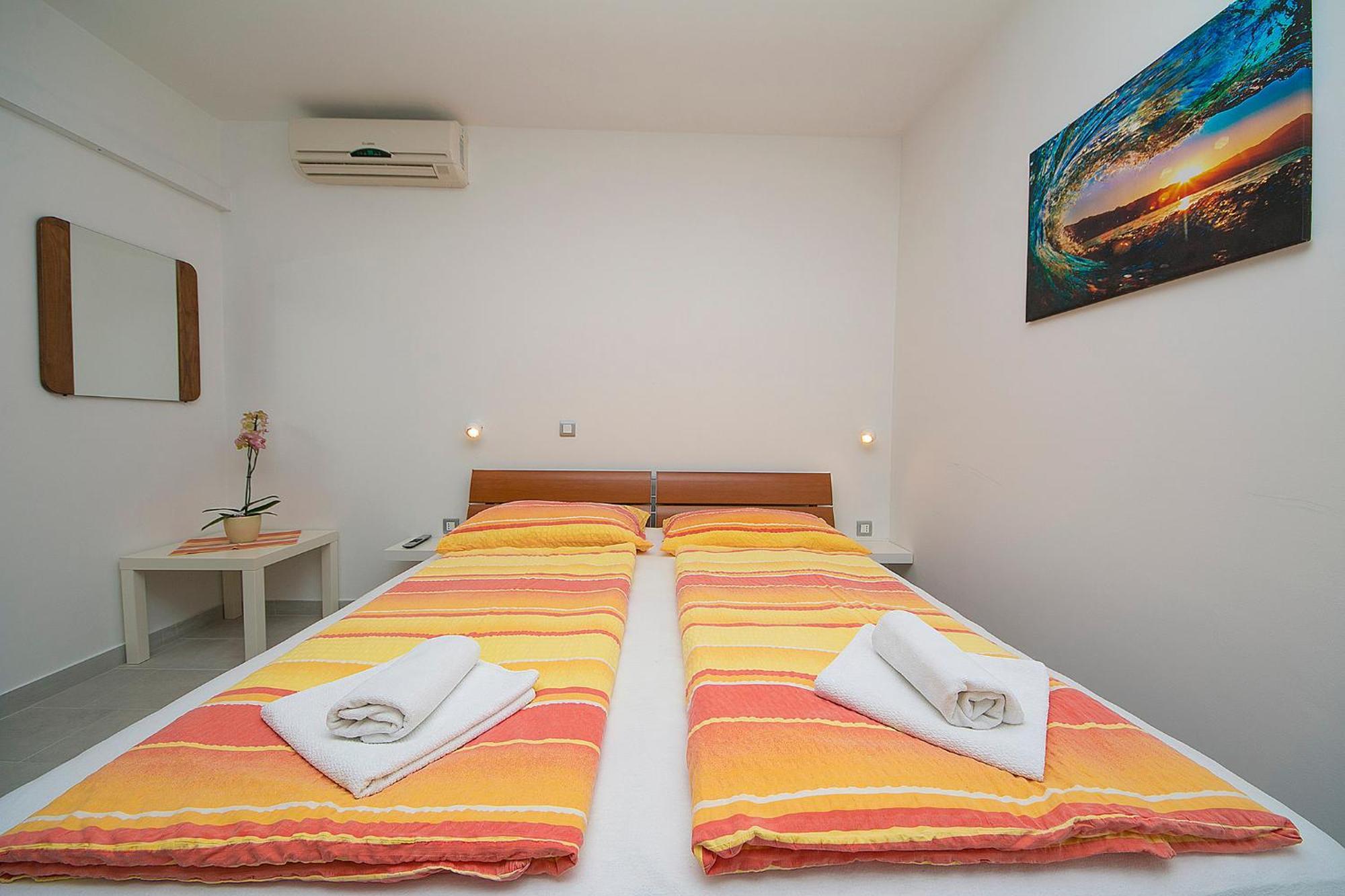 Adria Brela Apartments 객실 사진