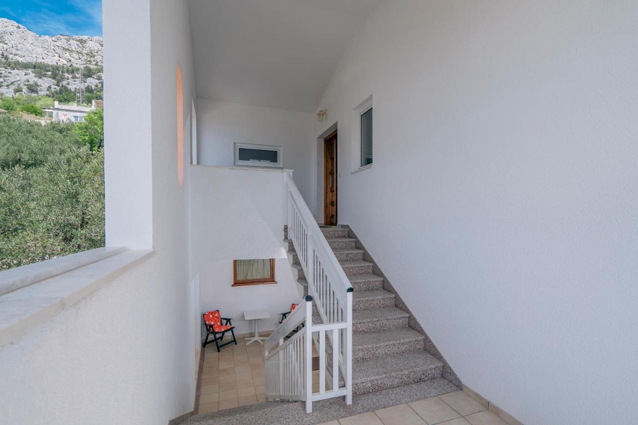 Adria Brela Apartments 외부 사진